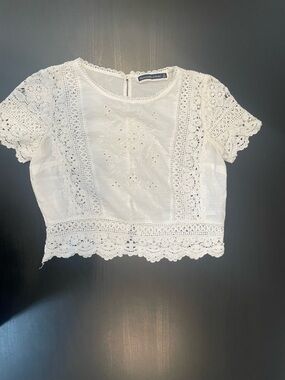 Abercrombie & Fitch White Crochet Lace Short Sleeve Crop Top (Small)